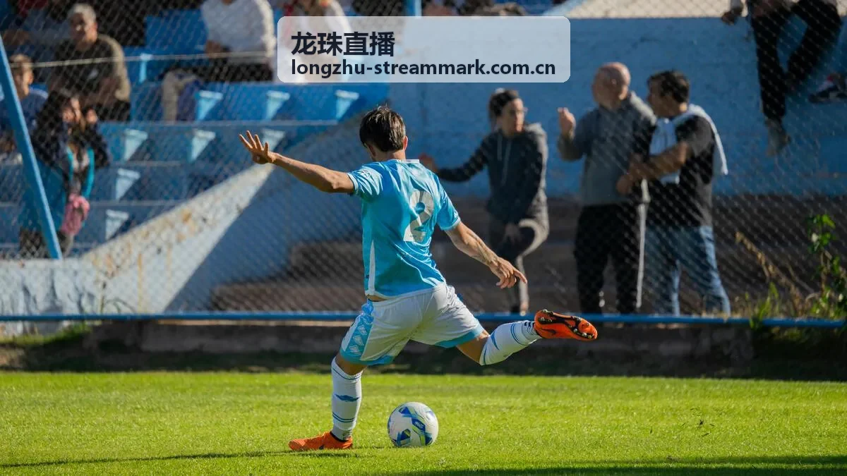 龙珠直播新锐主播CS2竞技直播画面